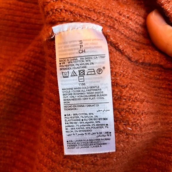 Old Navy Half-Zip - Picture 4 of 4